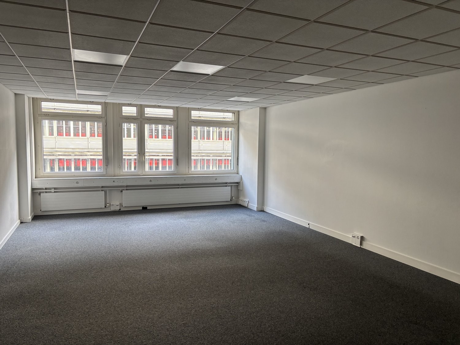 61m² commercial, photo 4 of 6