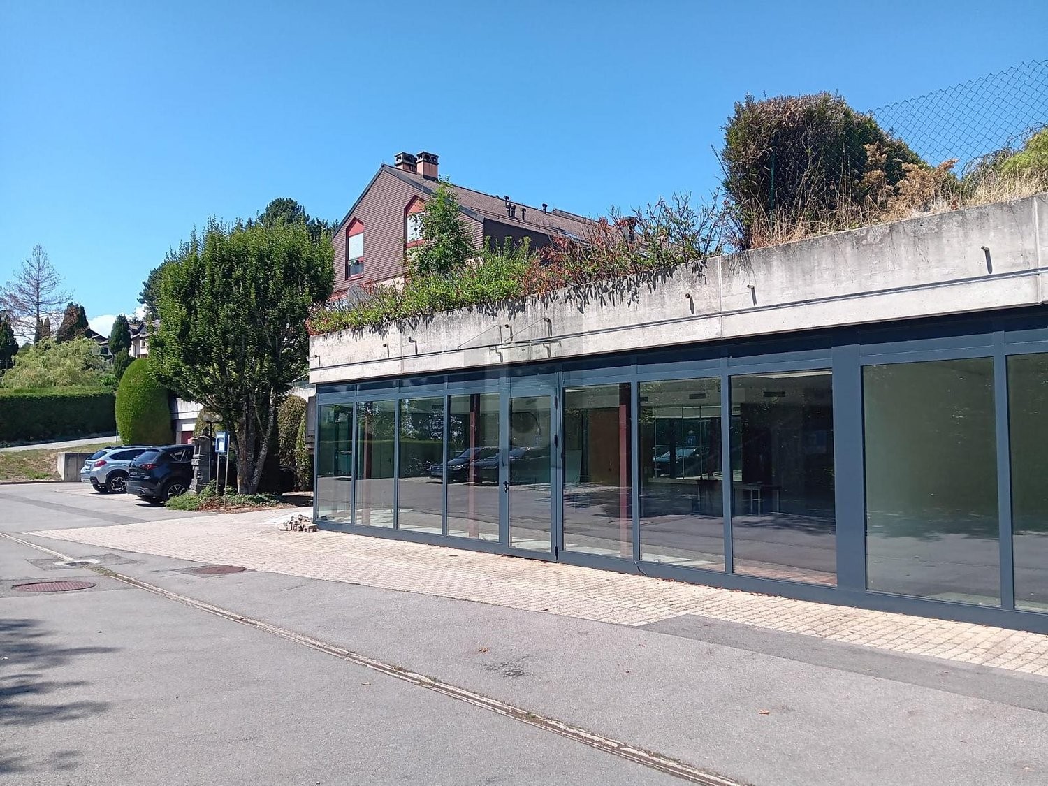 212m² office, photo 1 of 4