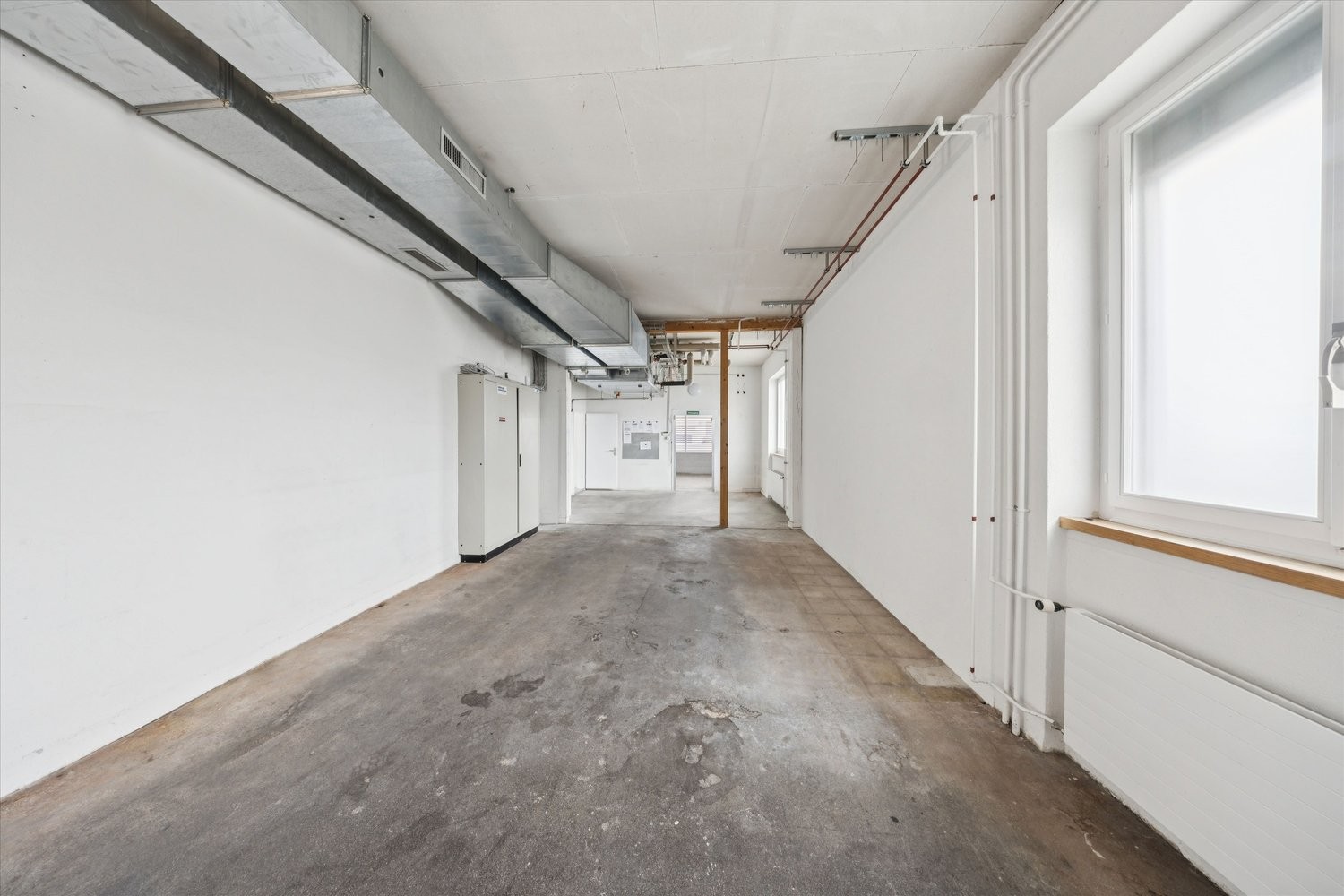 Negozio di 247m², foto 7 di 10