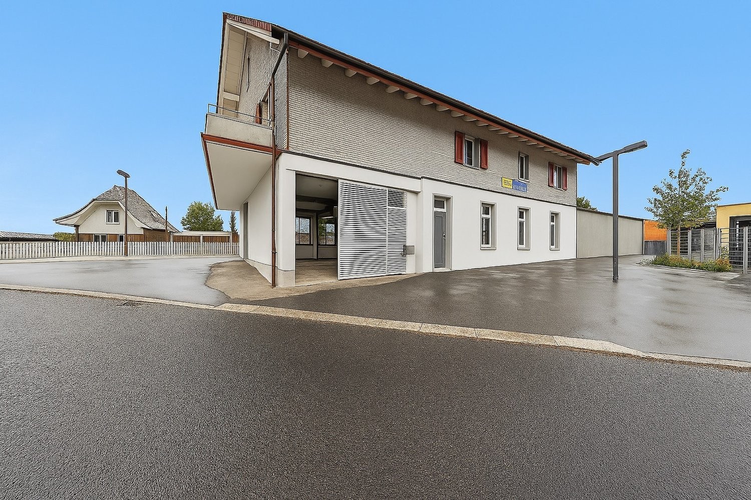 Negozio di 247m², foto 2 di 10
