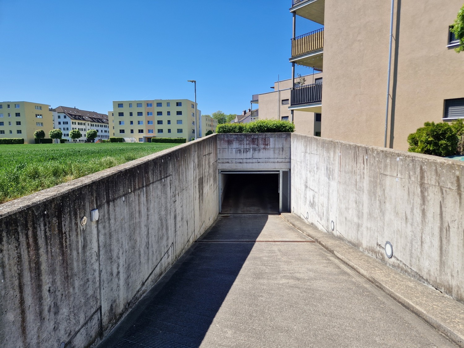 Underground slot