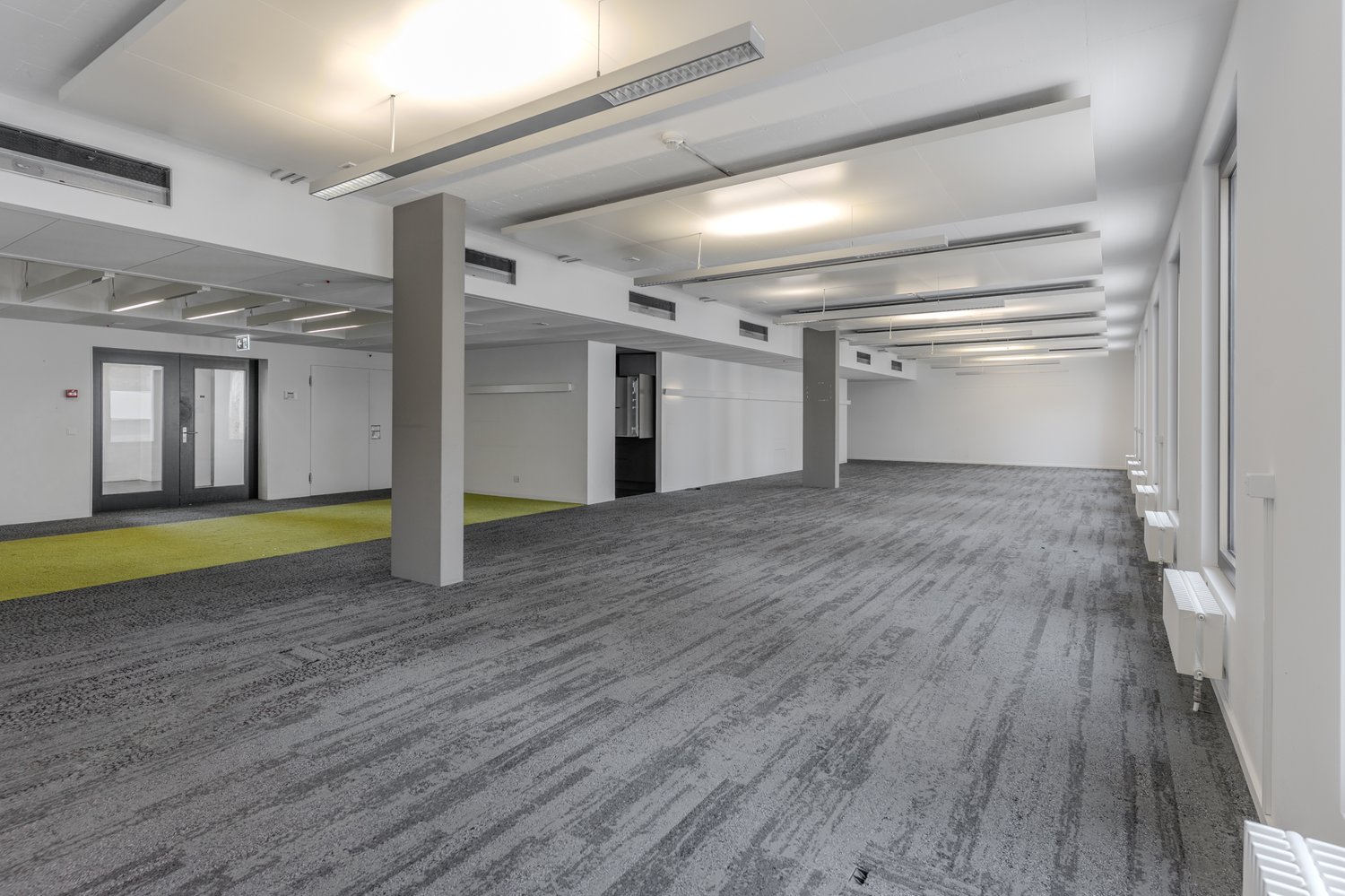 768m² bureau