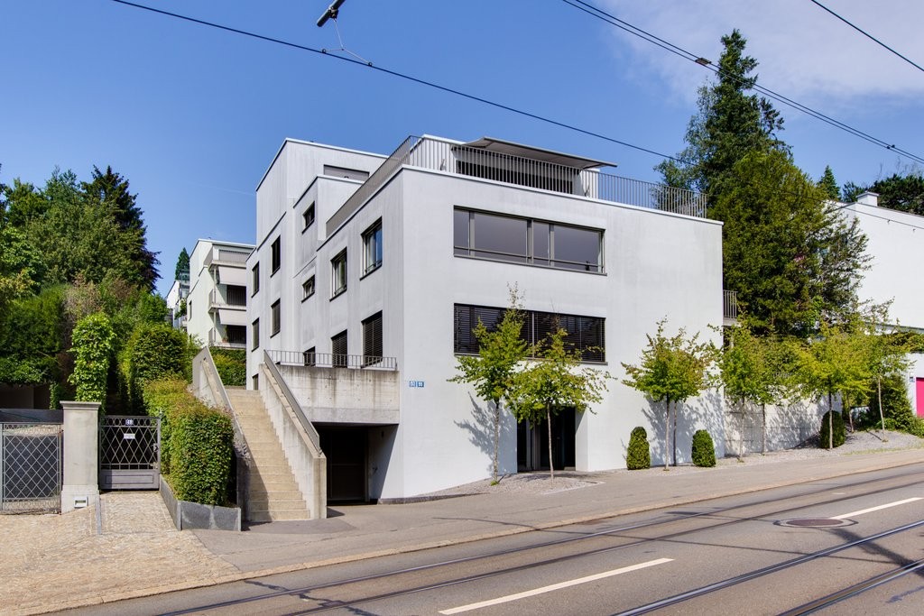 Underground parking space

Available immediately or by arrangement we are renting an underground parking space. The rent is exclusive of 8.1% VAT., photo 2 of 2