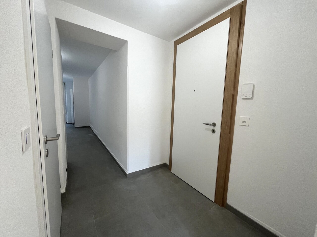 2 rooms apartment, photo 2 of 9