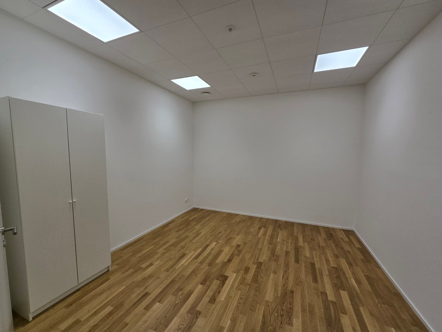 15m² office, photo 1 of 5