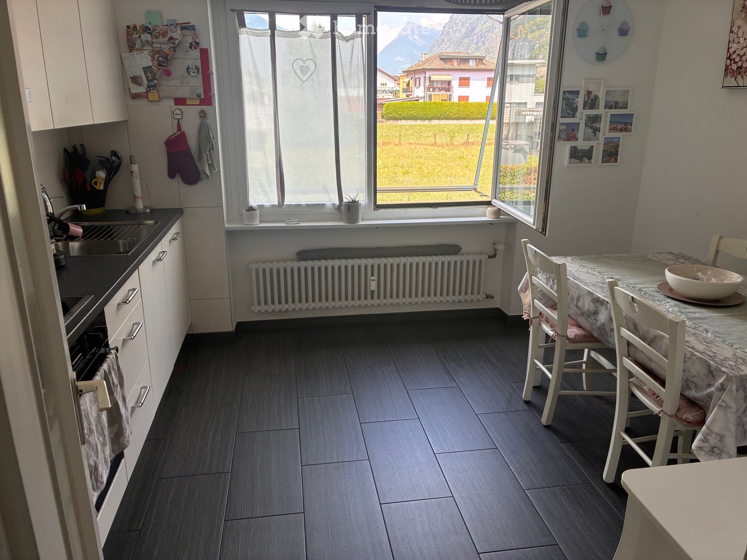 4 rooms apartment, photo 2 of 5