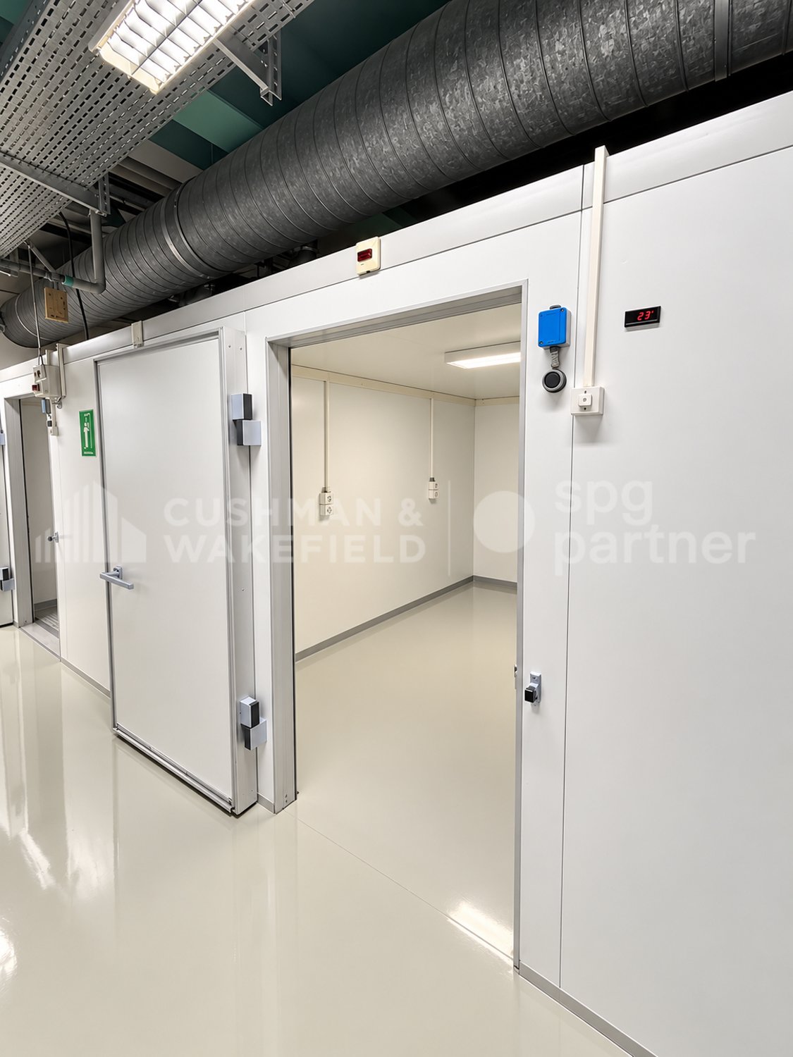 1000m² laboratory