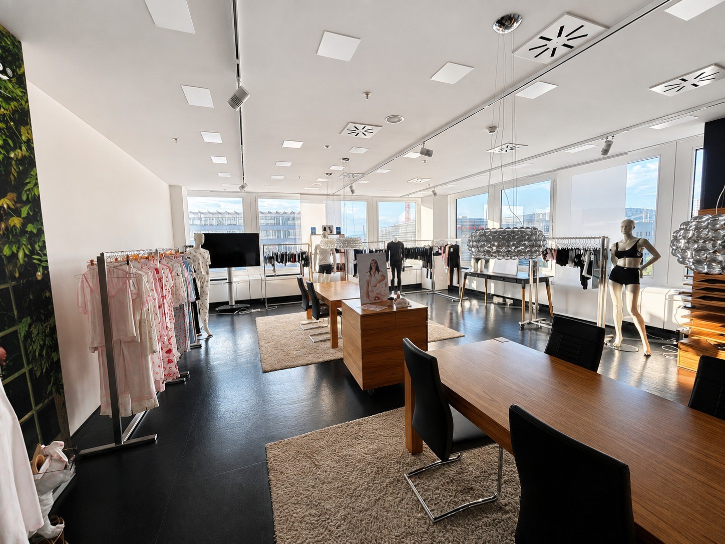 141m² commerciale