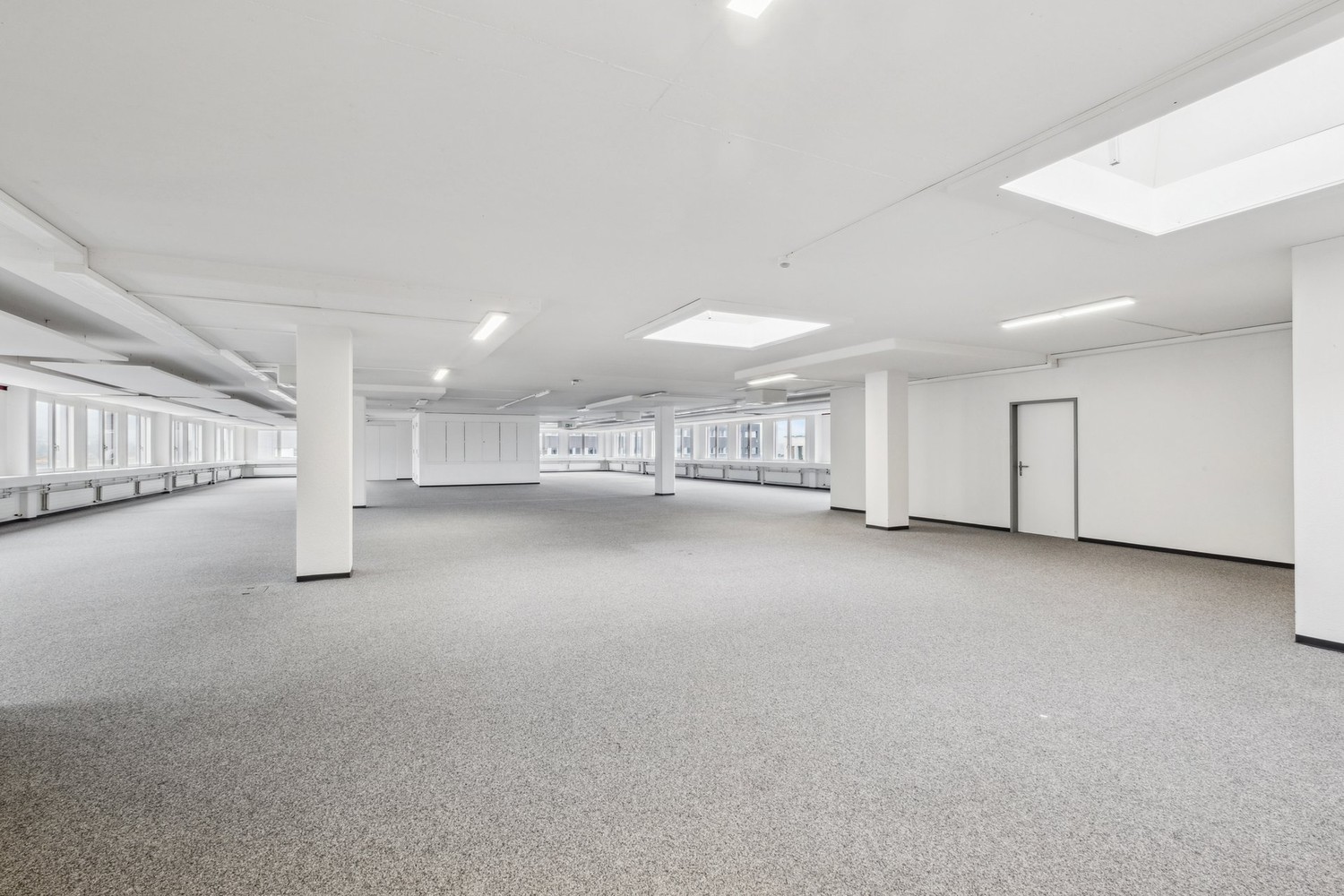 820m² office, photo 3 of 10