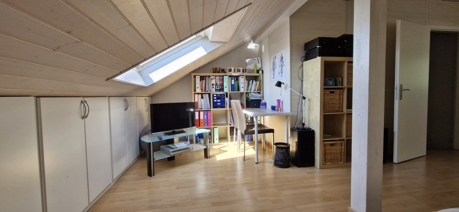 Chambre dans un appartement partagé