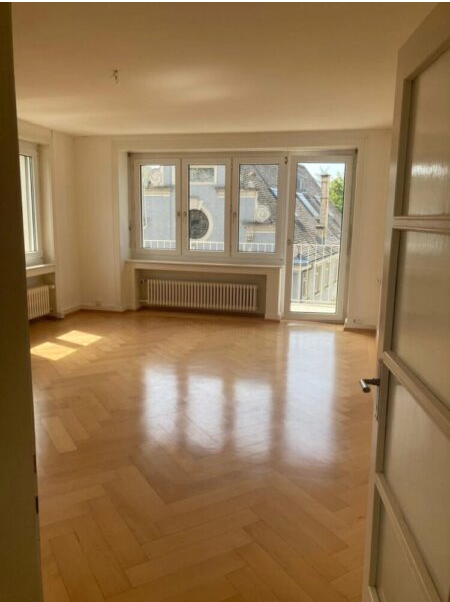5 rooms apartment, photo 2 of 8