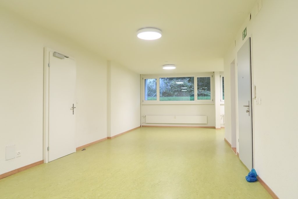 121m² office
