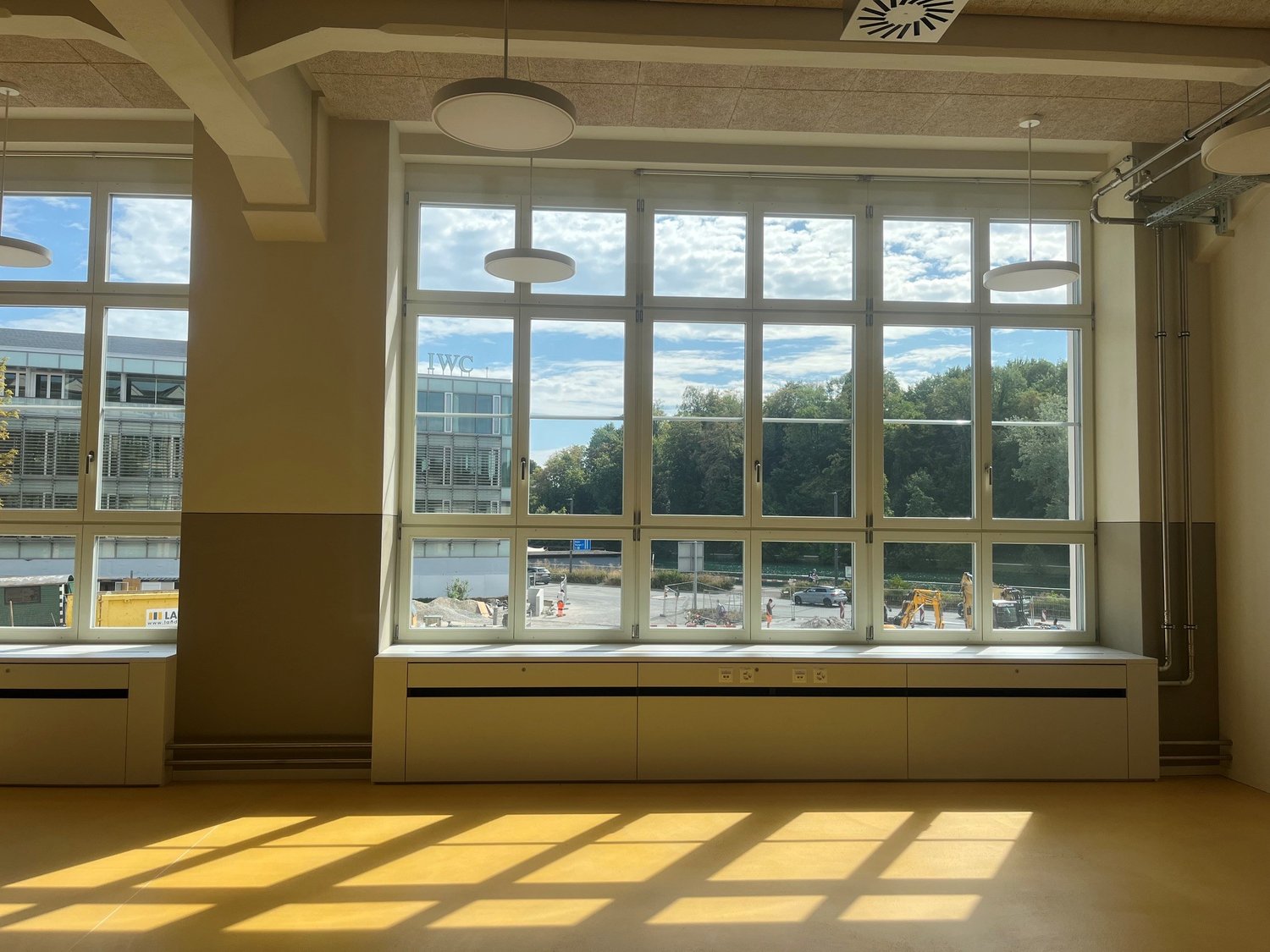 105m² office, photo 1 of 10