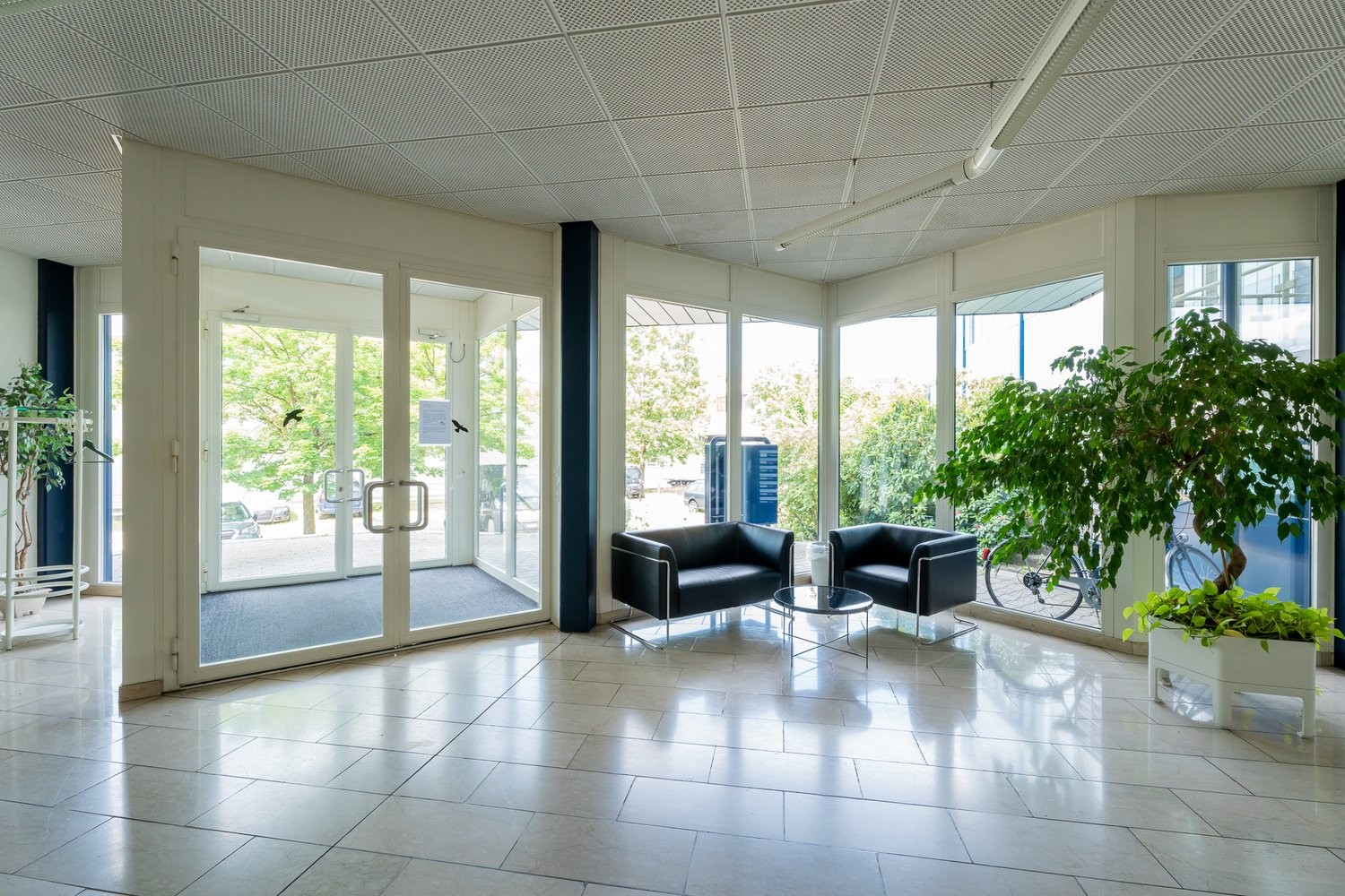 23m² office