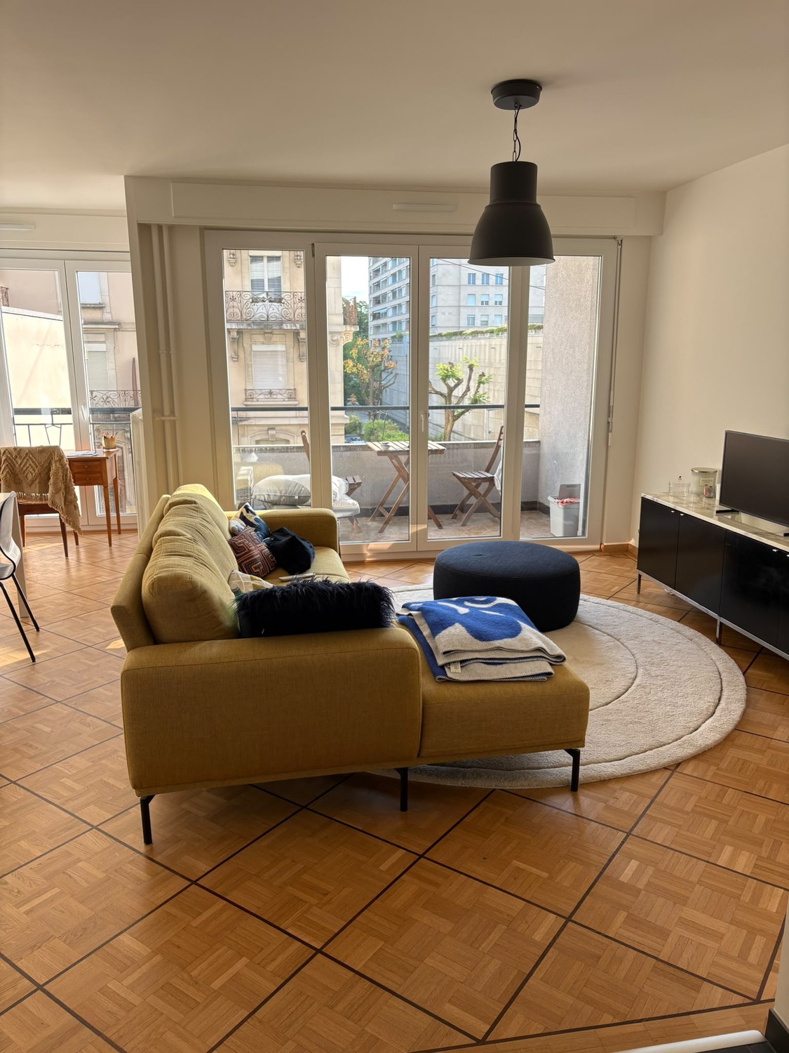 4 rooms apartment, photo 1 of 10