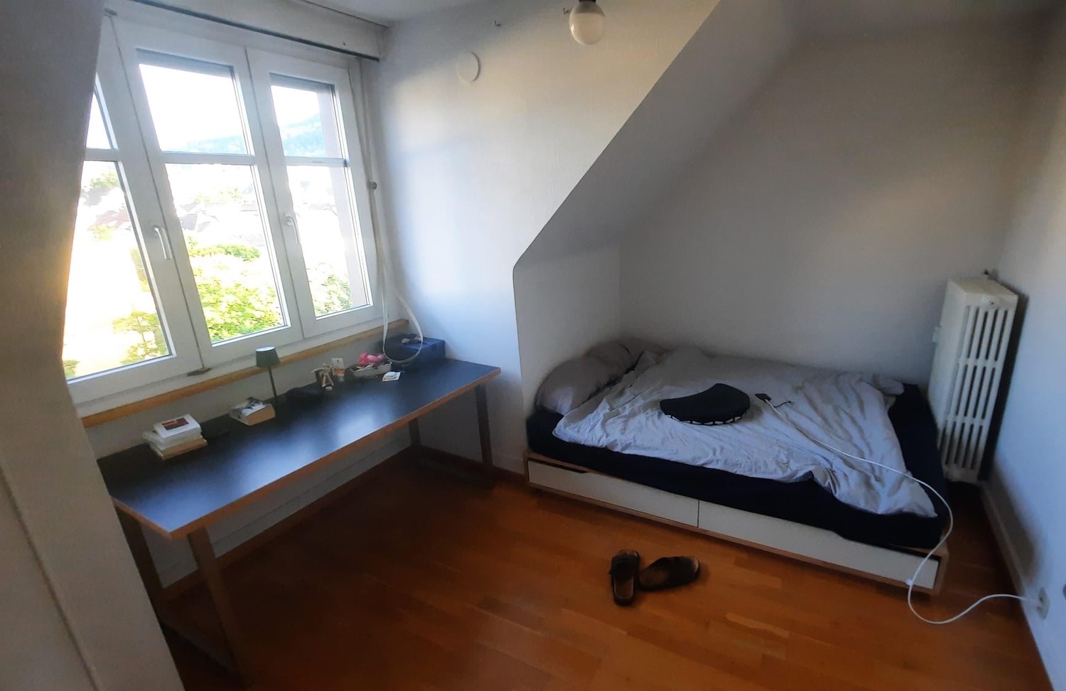 Chambre dans un appartement partagé