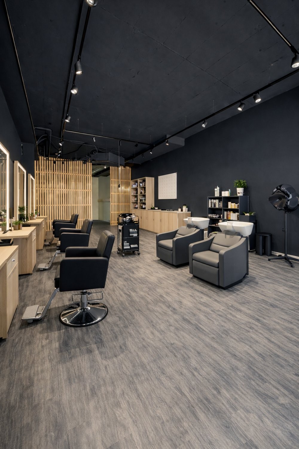 211m² commercial, photo 7 of 8