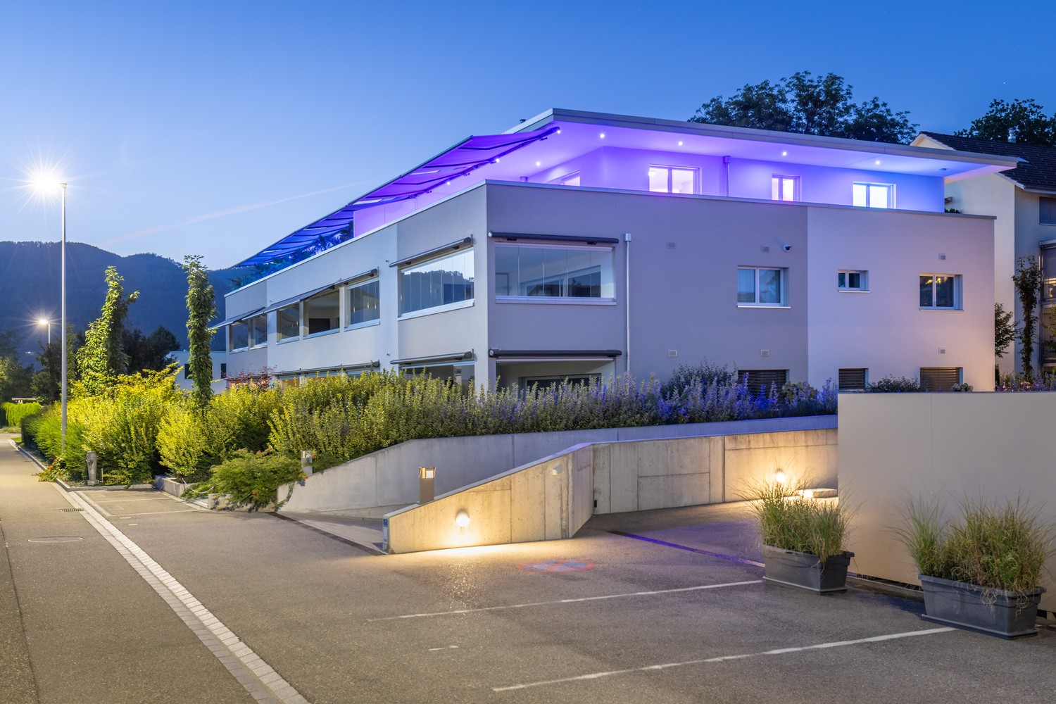 16-16m² commercial