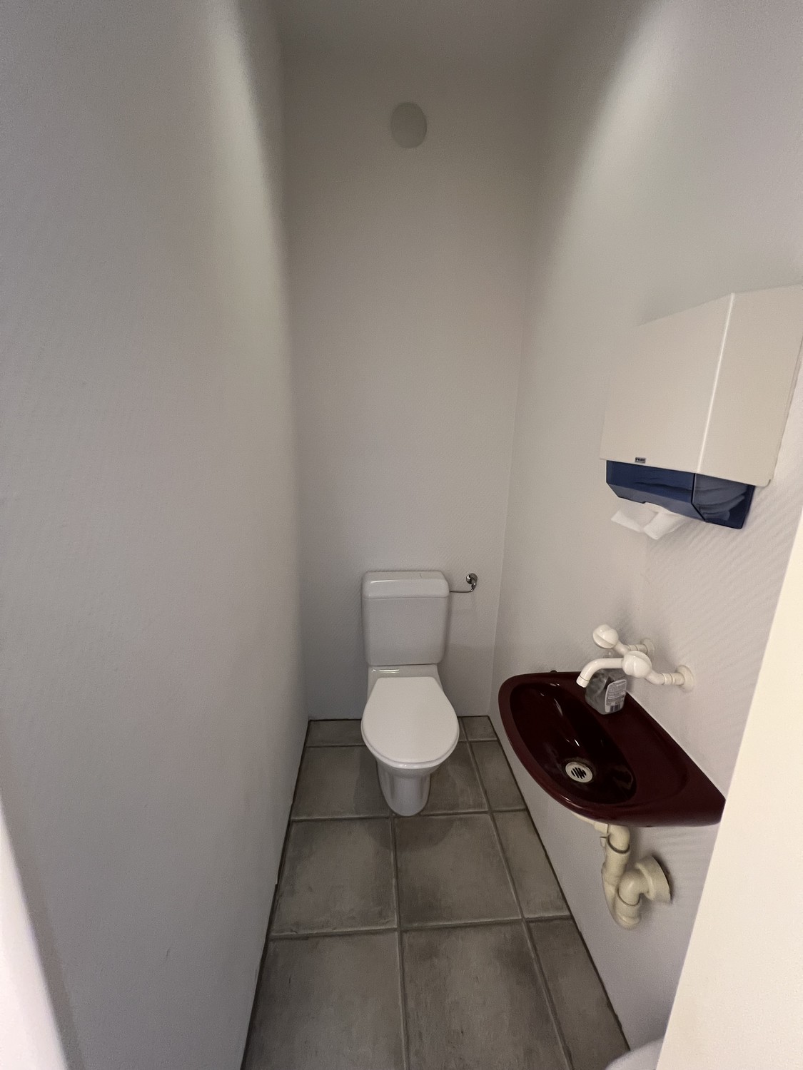 253m² shop, photo 7 sur 8