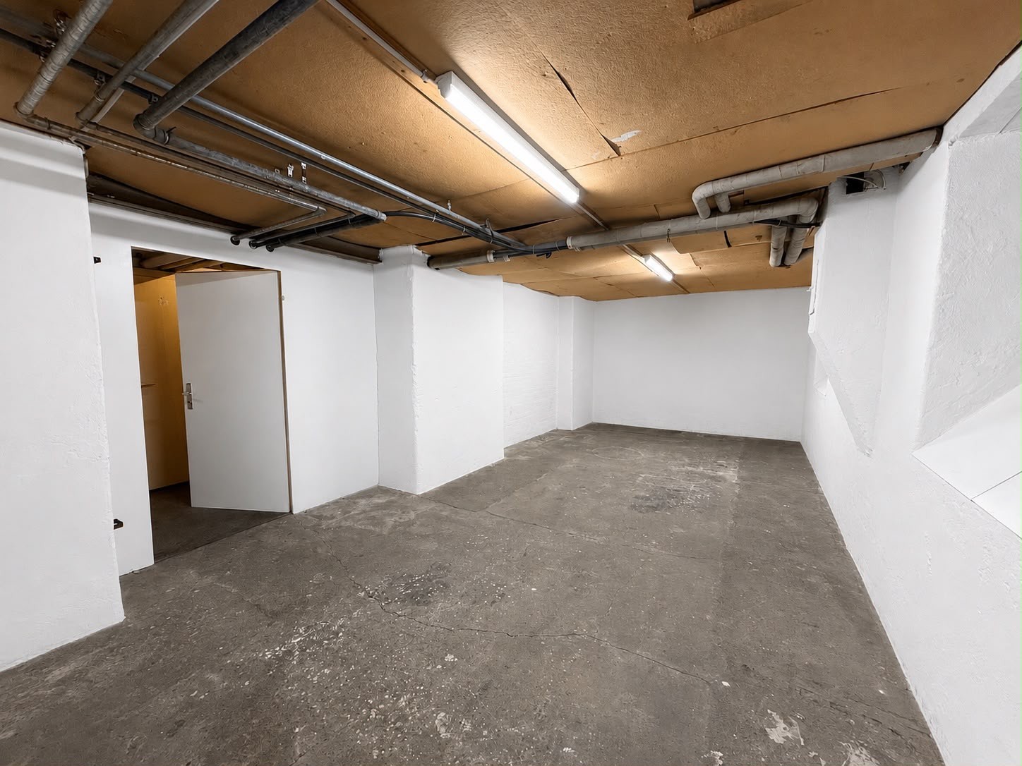28m² commerciale