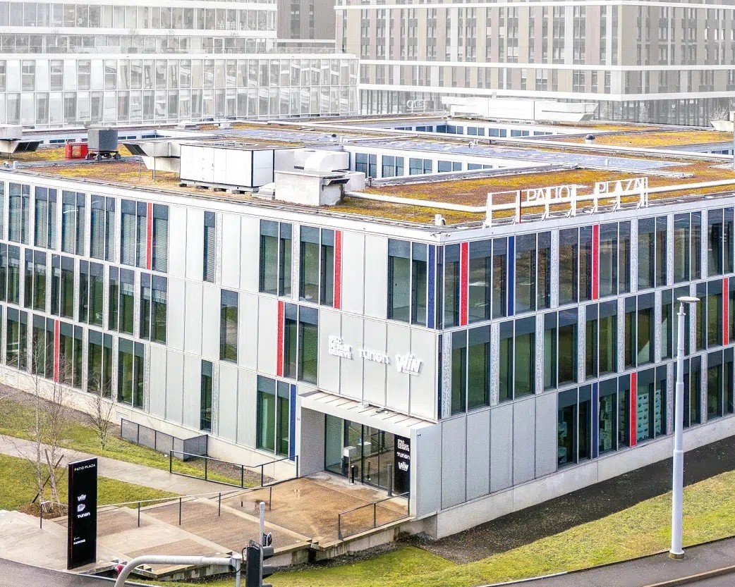 441m² office