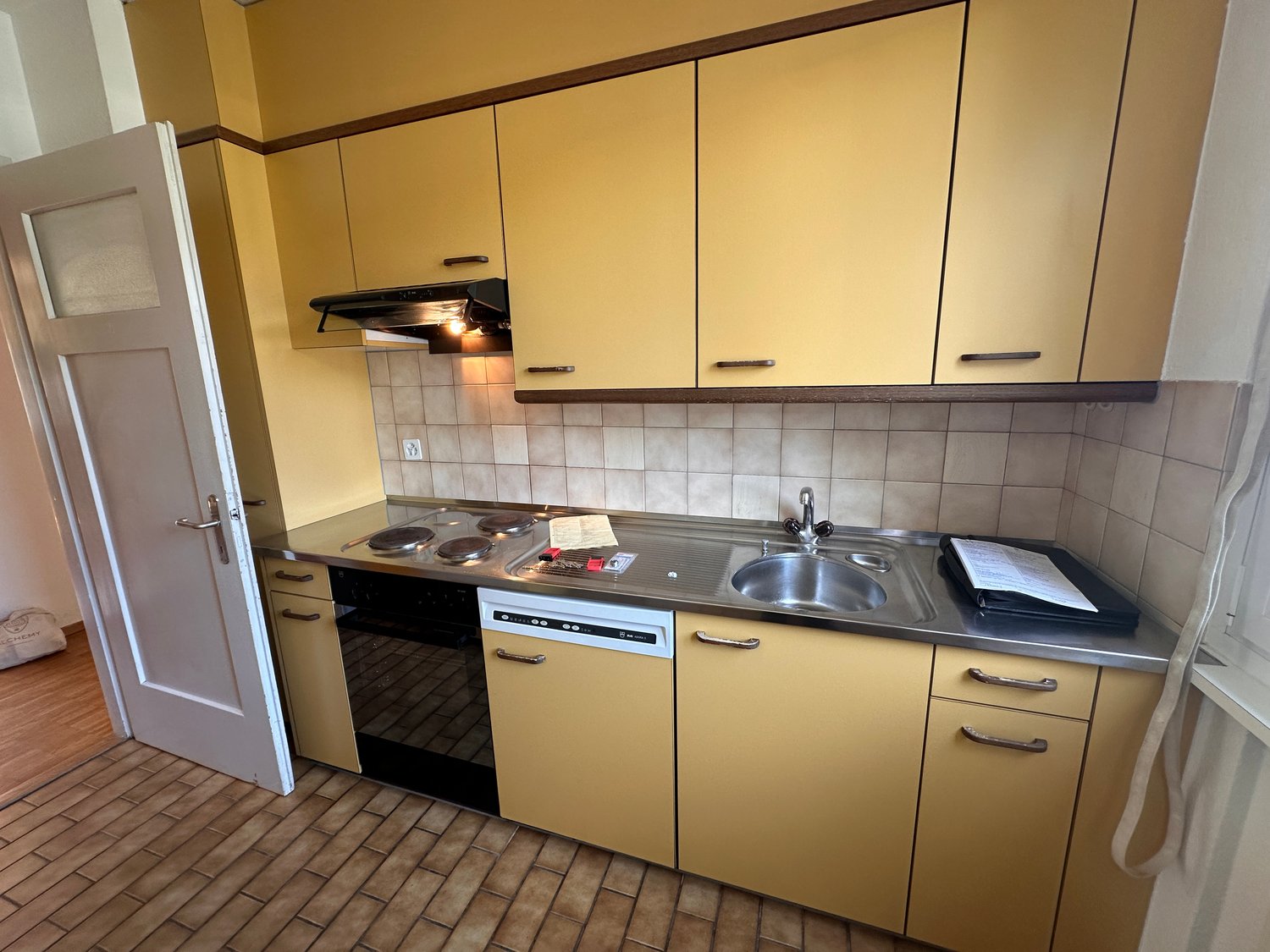 3 rooms apartment, photo 1 of 10