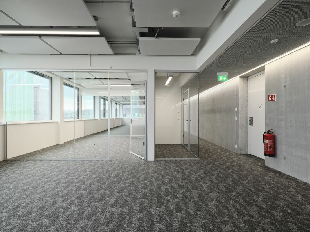 200m² office, photo 6 of 10