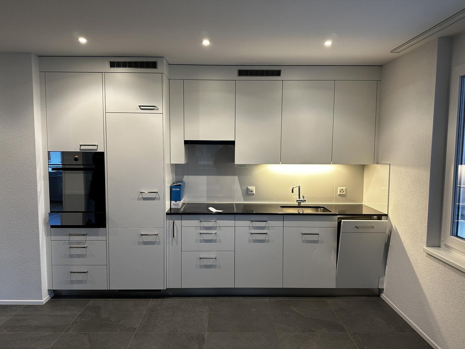 3 rooms apartment, photo 2 of 10
