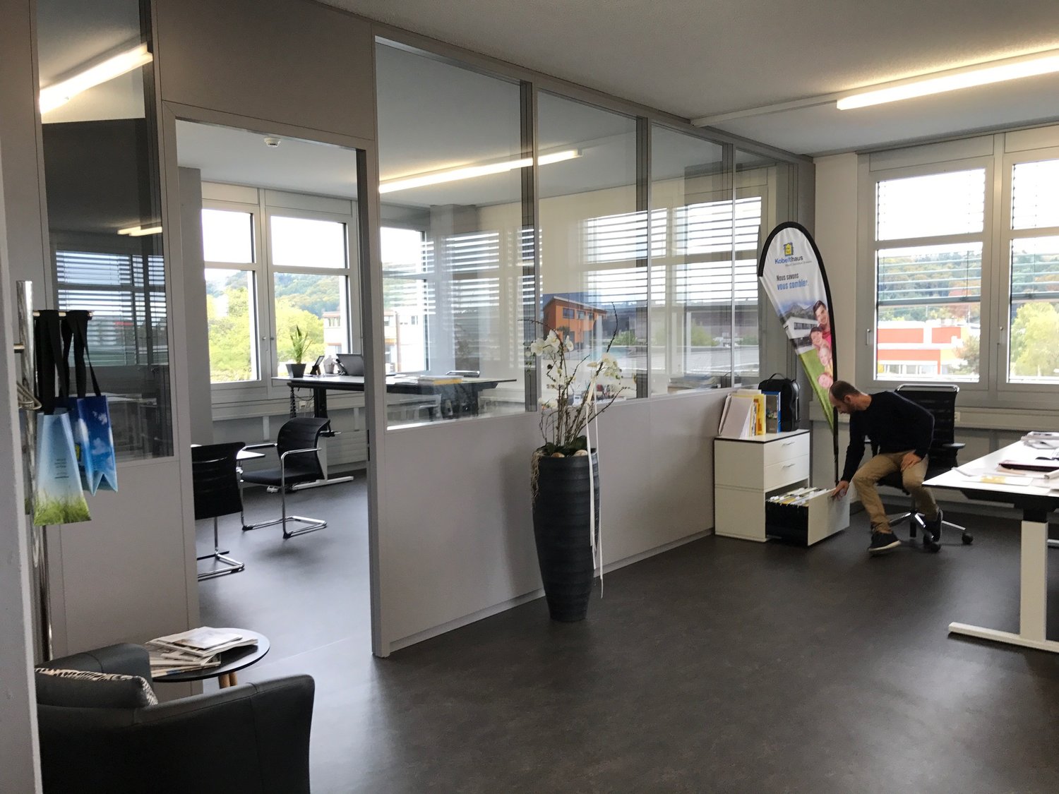 160m² ufficio, foto 2 di 10