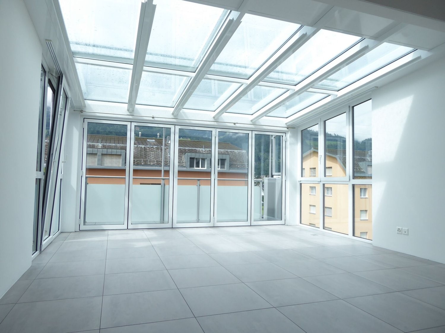 4 rooms roof flat
