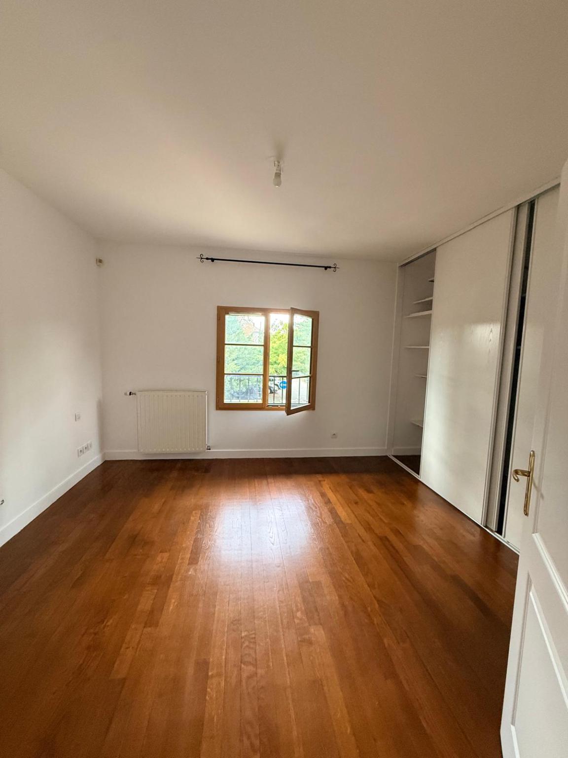 7 rooms duplex, photo 8 of 10