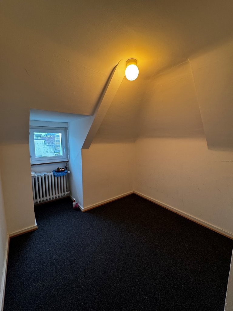 1 room single room, photo 3 of 3