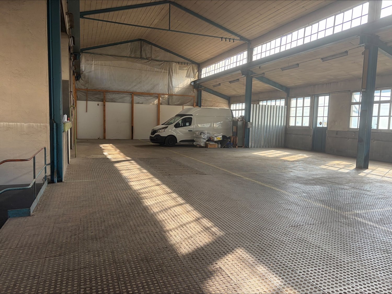 640m² commercial, photo 8 of 9