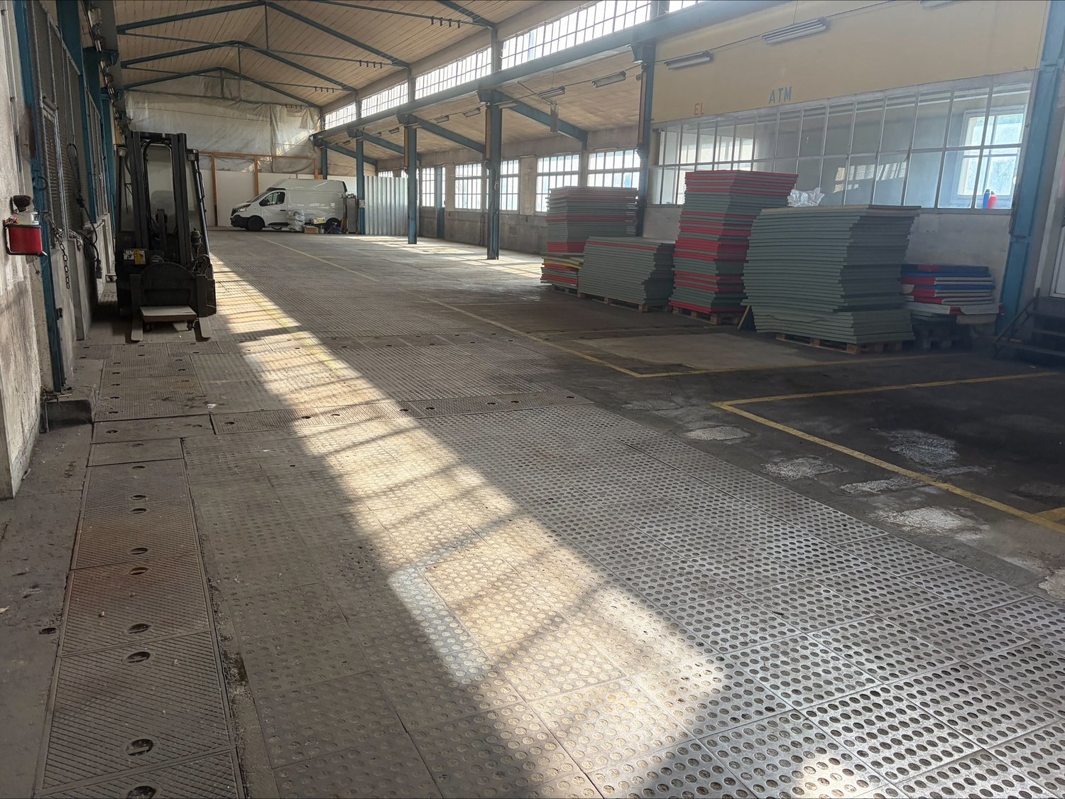 640m² commercial, photo 7 of 9