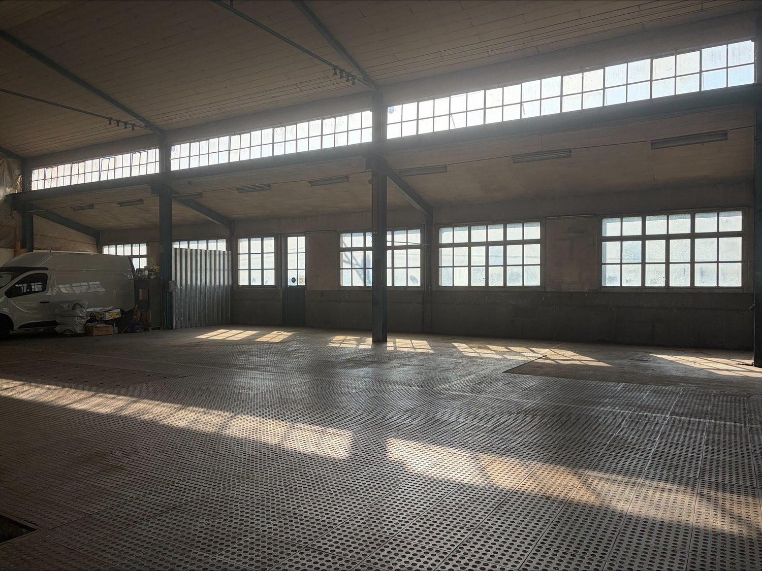 640m² commercial, photo 4 of 9