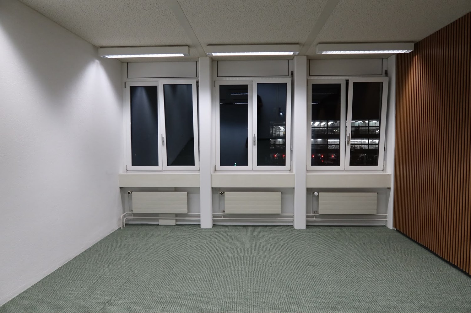 28m² office