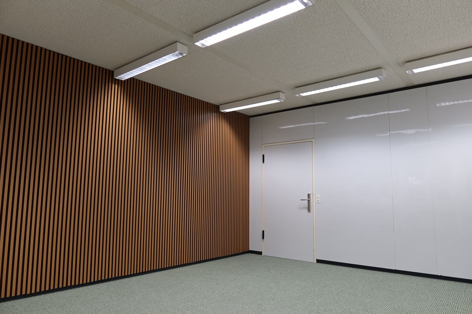 28m² office