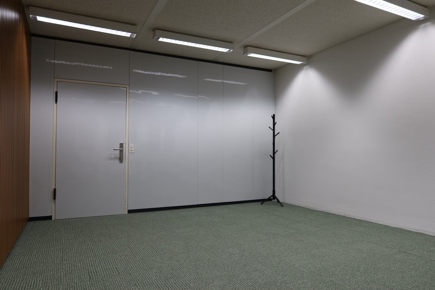28m² office