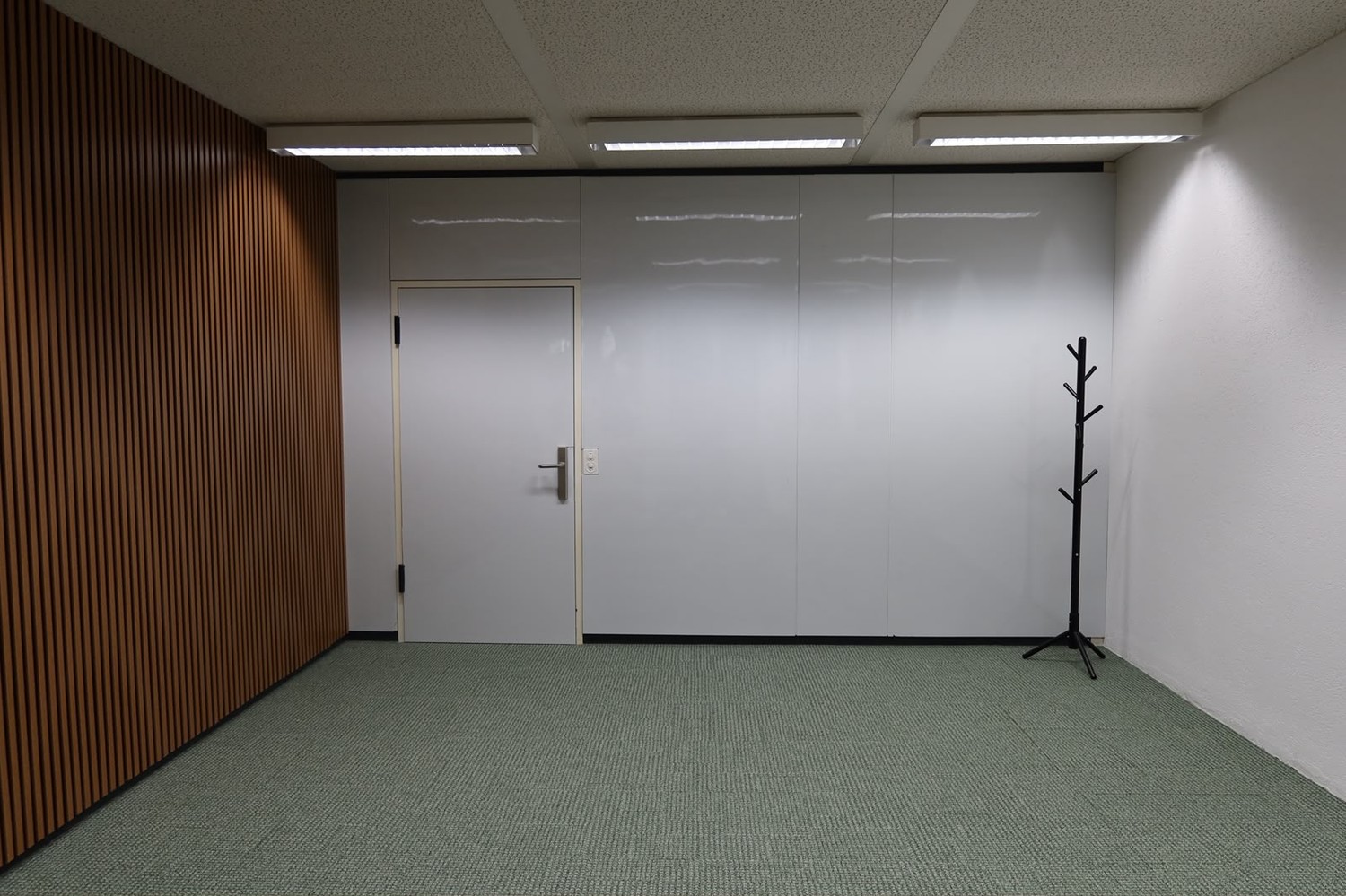 28m² office