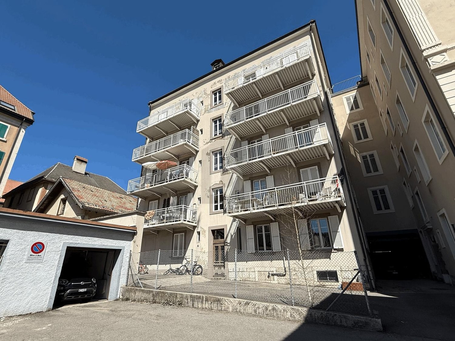 30 rooms multi family house, photo 2 sur 4