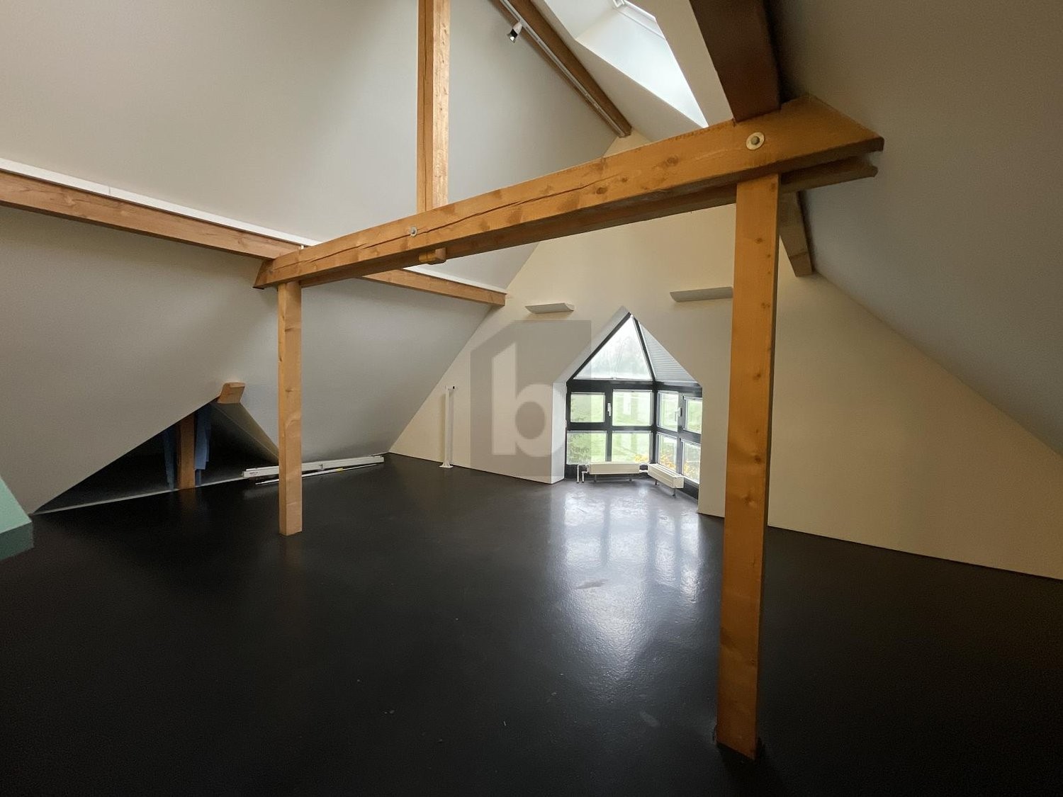 256m² office, photo 3 of 4
