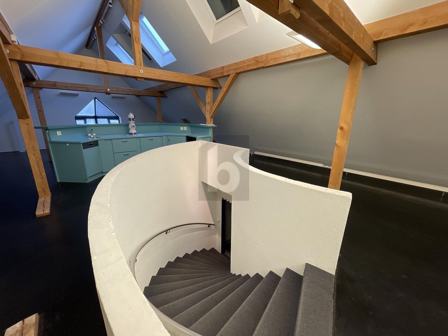 256m² office, photo 4 of 4