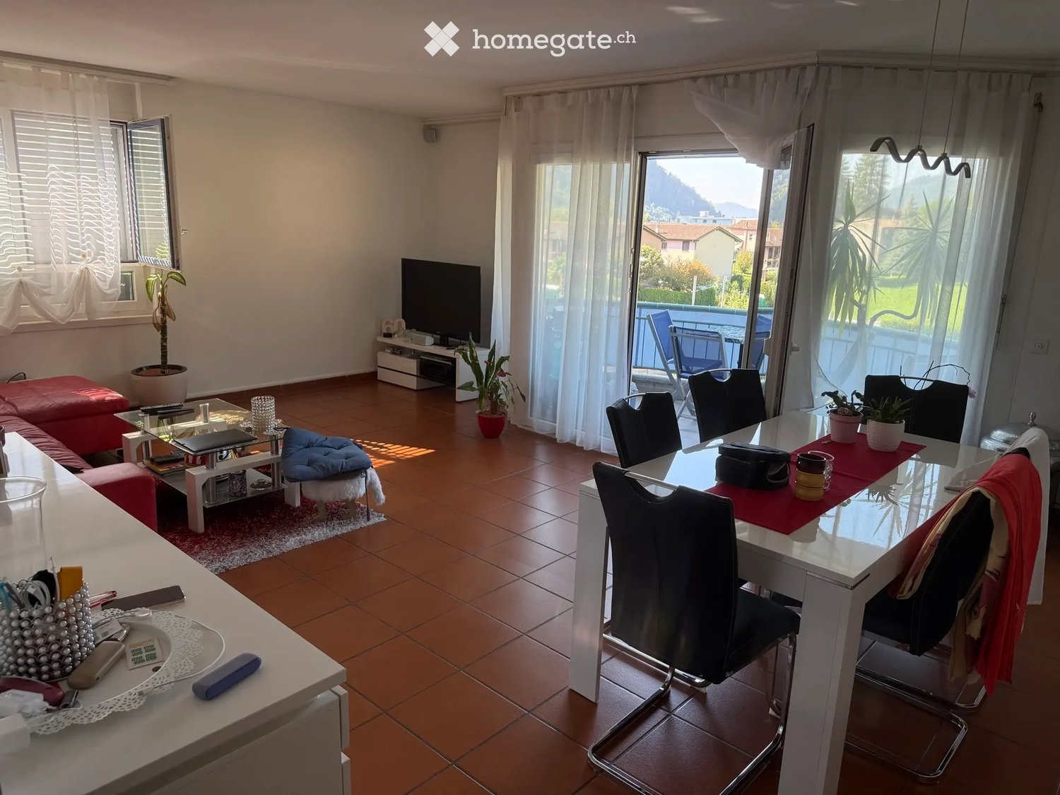 4 rooms apartment, photo 2 of 5