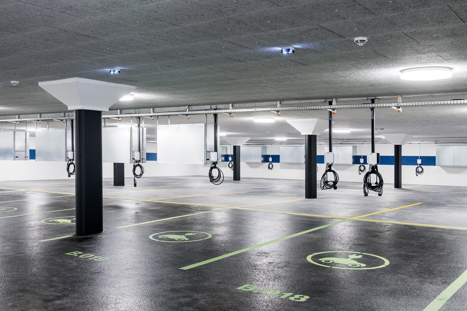 Underground slot, photo 2 of 2