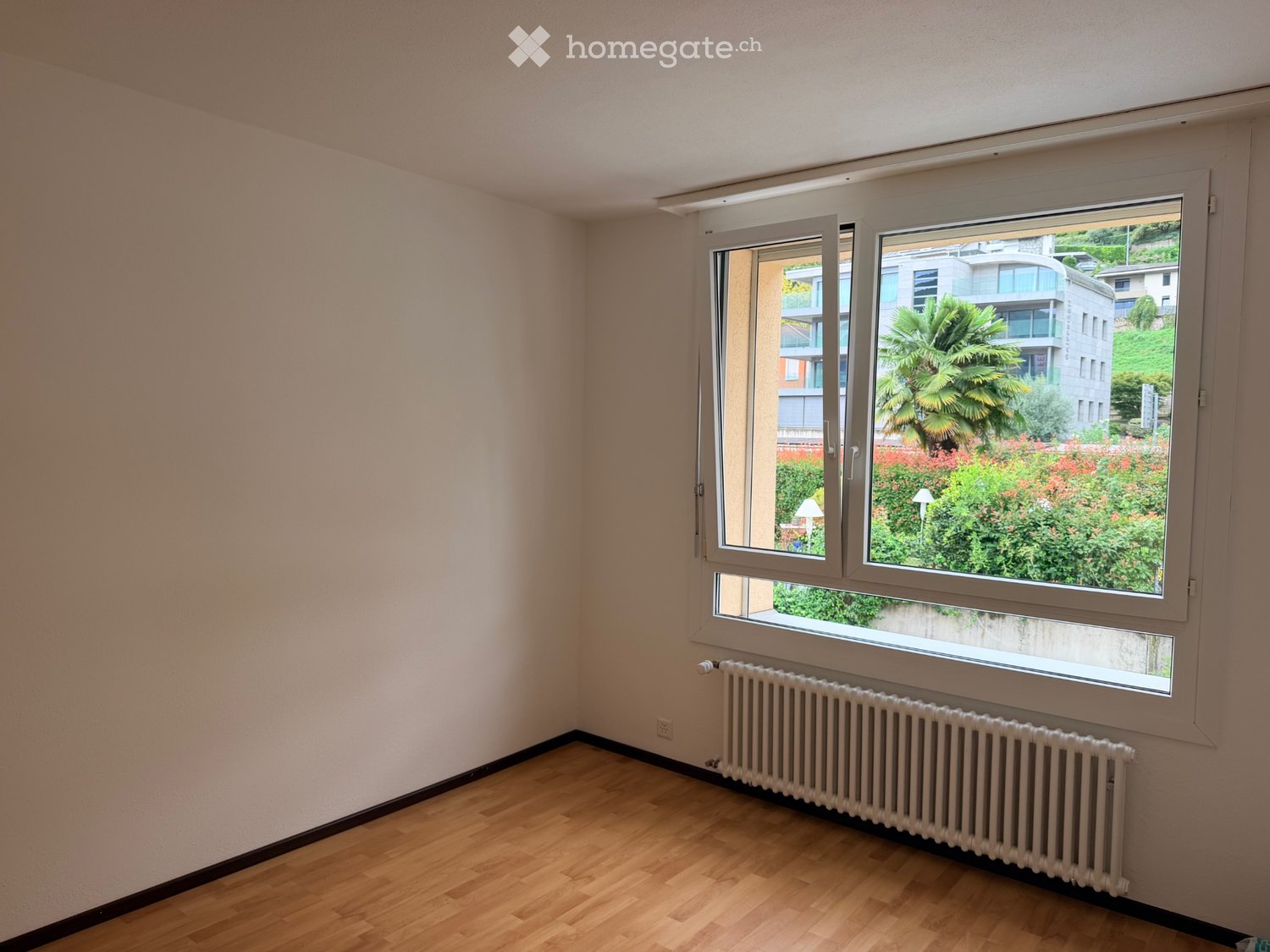 3 rooms apartment

3-room apartment for rent in a quiet building with an elevator consisting of only 6 apartments in Canobbio.
The same was renovated in August 2026.

The apartment is located just a few steps from all amenities (bus stop, bank, post office, pharmacy, kindergarten and elementary scho, photo 5 of 5