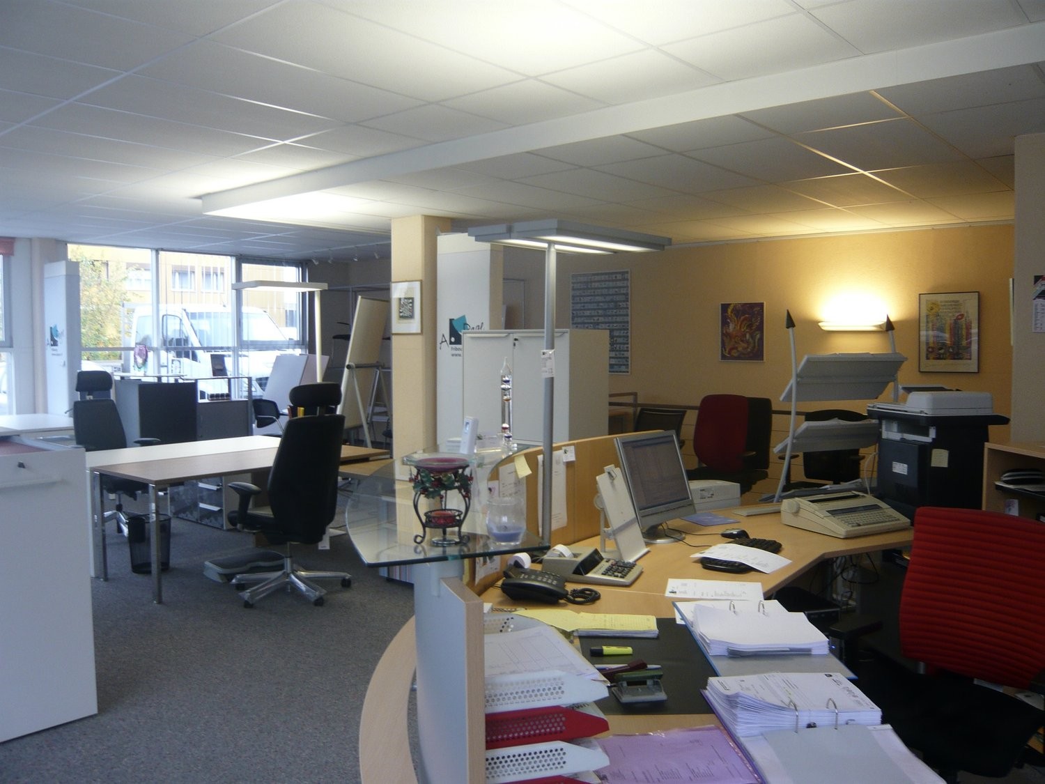 131m² shop