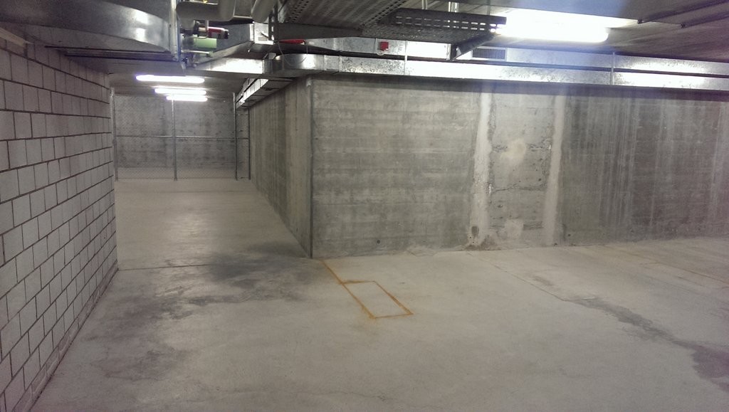 204m² storage room, photo 2 of 3