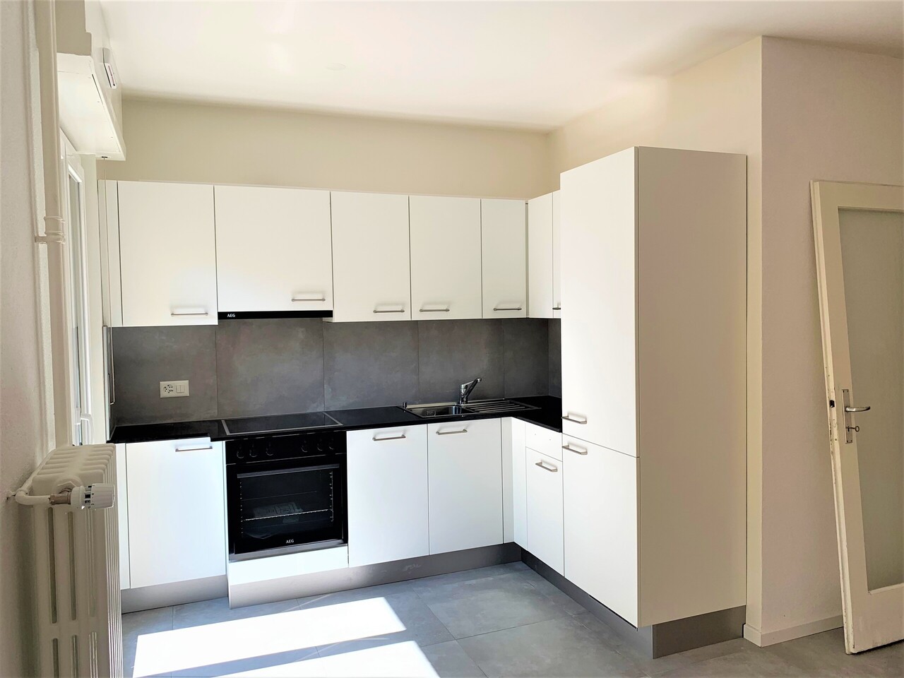 2 rooms apartment, photo 2 of 6