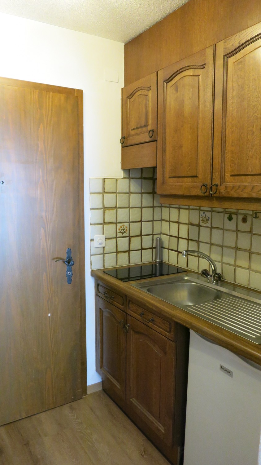 1 room apartment, photo 1 of 6