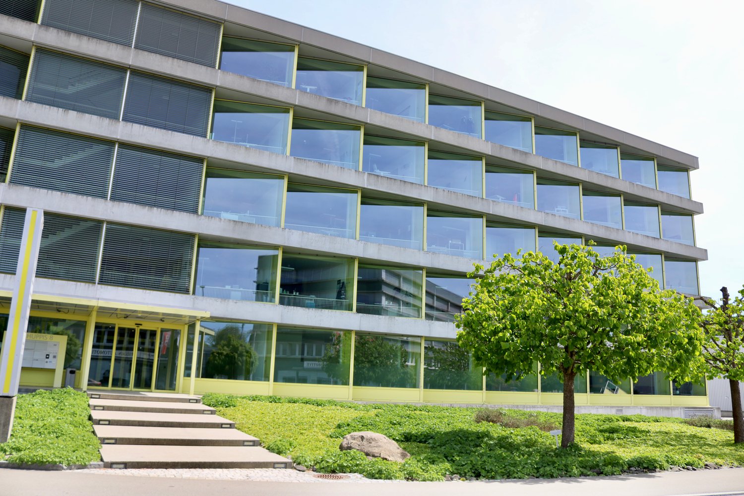 100m² office, photo 1 of 10